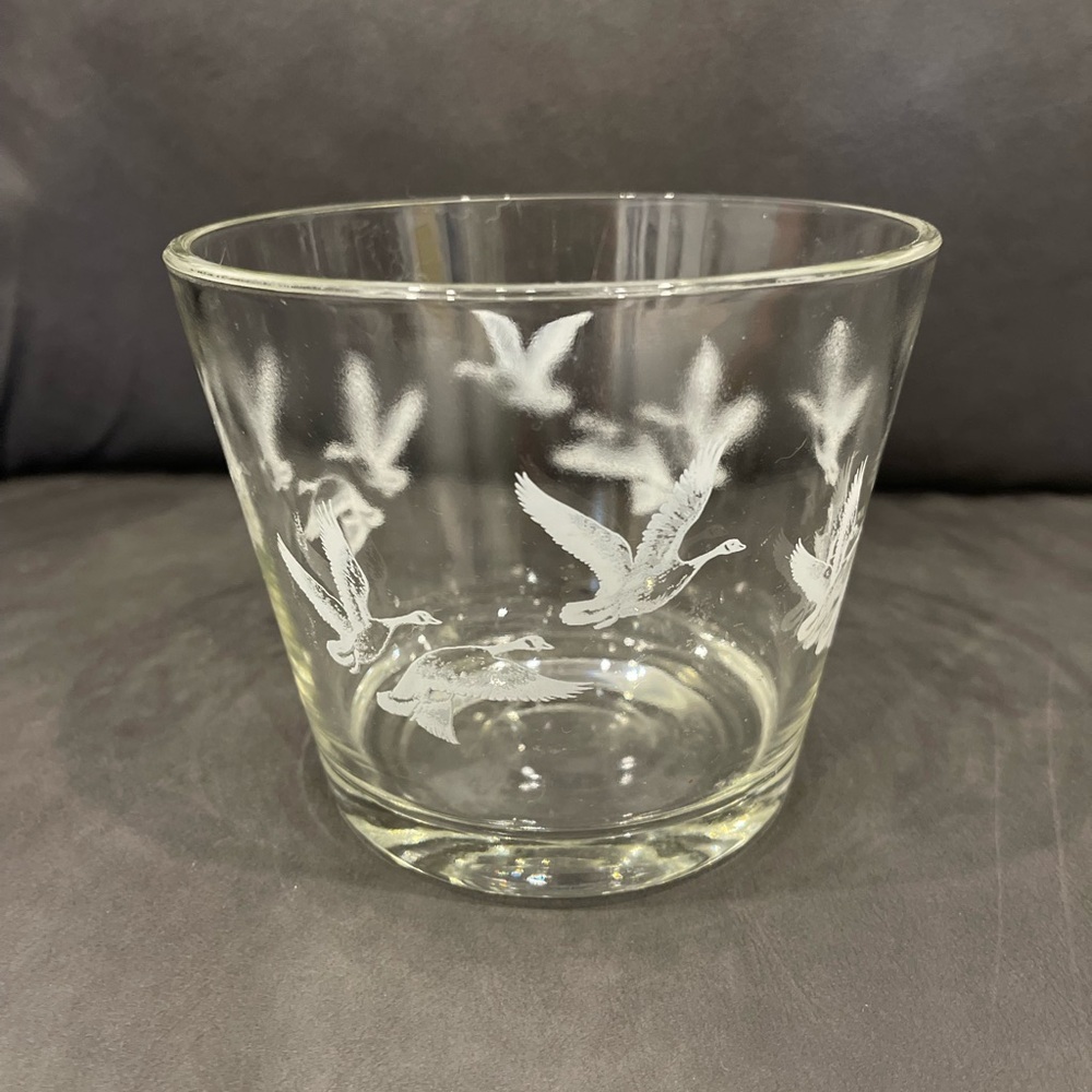 Clear Glass Wine Ice Bucket with White Bird Goose Design VINTAGE - Picture 2 of 2